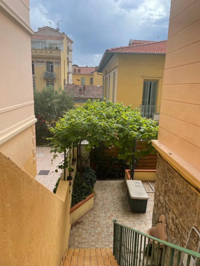 Appartement 30M2 Cosy Avec Terrasse Menton Dış mekan fotoğraf